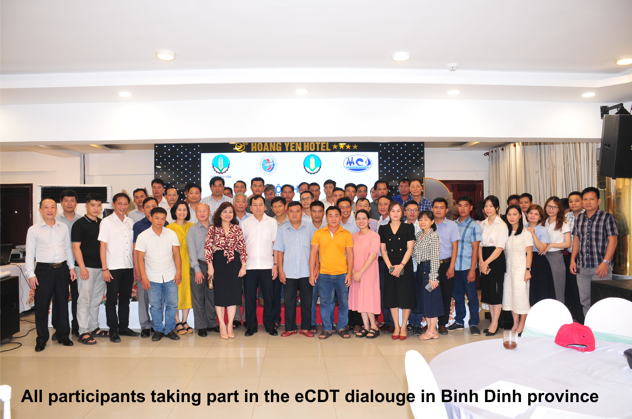 All participants taking part in the eCDT dialouge in Binh Dinh province (1)
